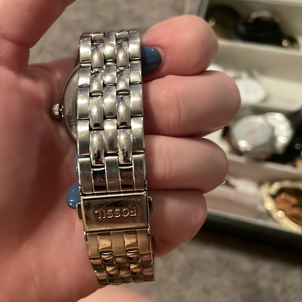Fossil Watch - image 3